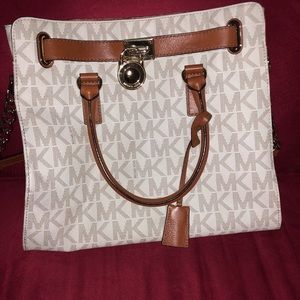 Michael Kors Hand Bag